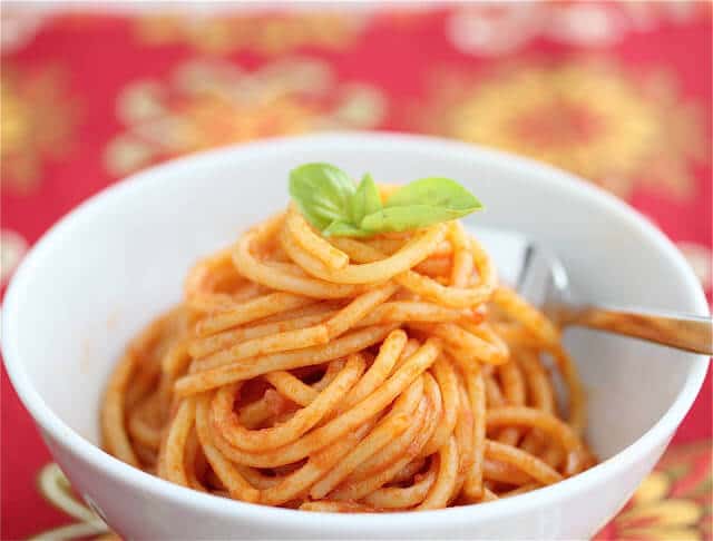 Tomato Paste Pasta - this recipe has only 4 ingredients - super easy, super quick, perfect for nights when you have no idea what to make for dinner