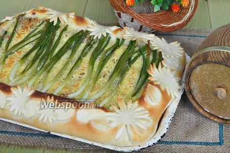 Фото рецепта Открытый пирог с картофелем, фаршем, зелёным луком и сыром