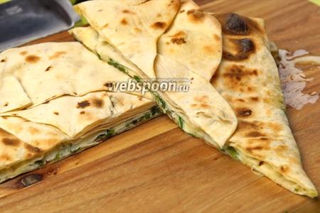 Фото рецепта Лаваш с сыром Сулугуни на решётке. Видео-рецепт