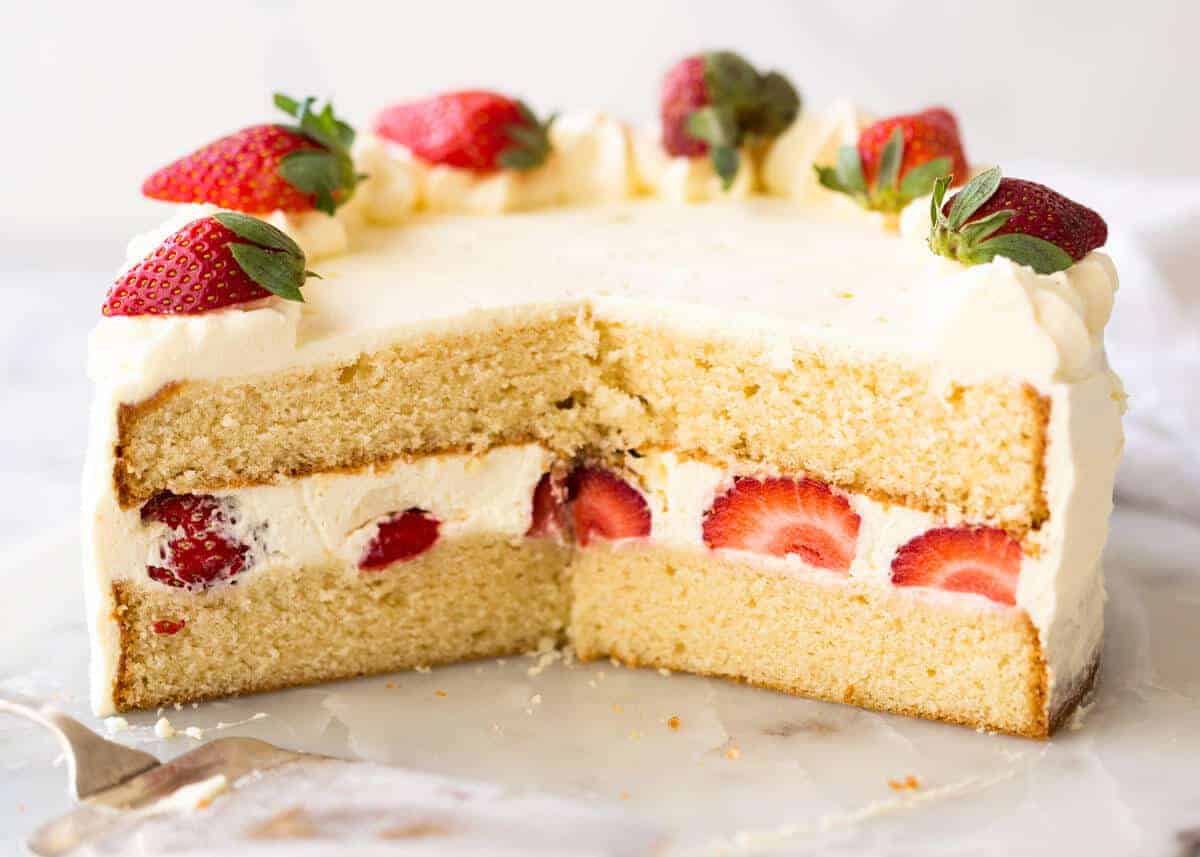 An exceptional, classic Vanilla Sponge Cake. Tender crumb, moist, keeps well for 3 days. A Cooks